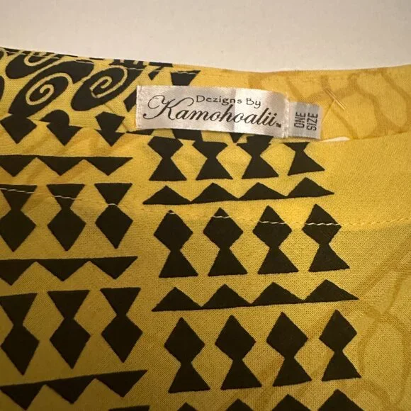 Kamahoaliʻi Yellow and Black Dress - Picture 3 of 4